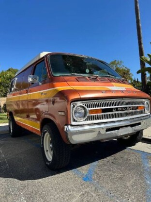 1975 Dodge B200