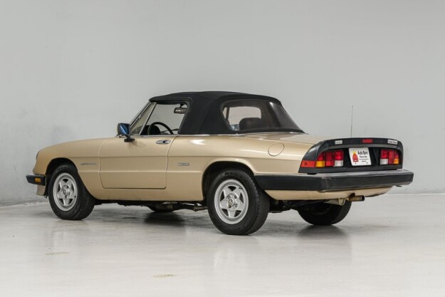 1986 Alfa Romeo Spider