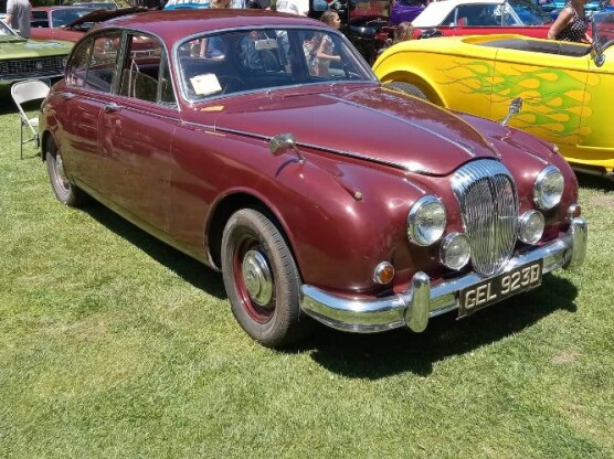 1966 Daimler 250