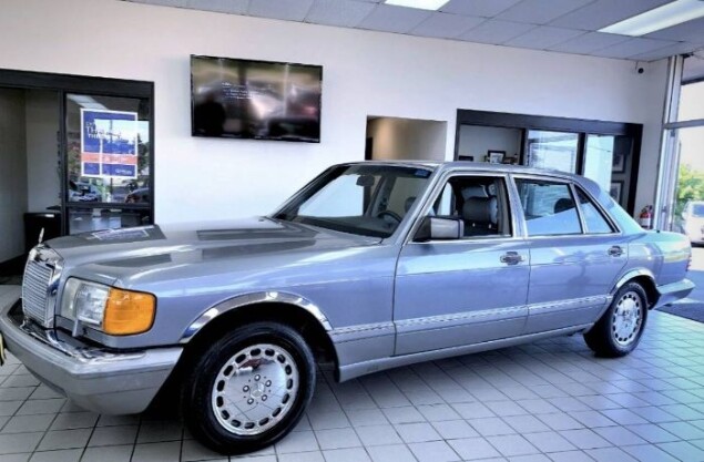 1988 Mercedes-Benz 420SEL