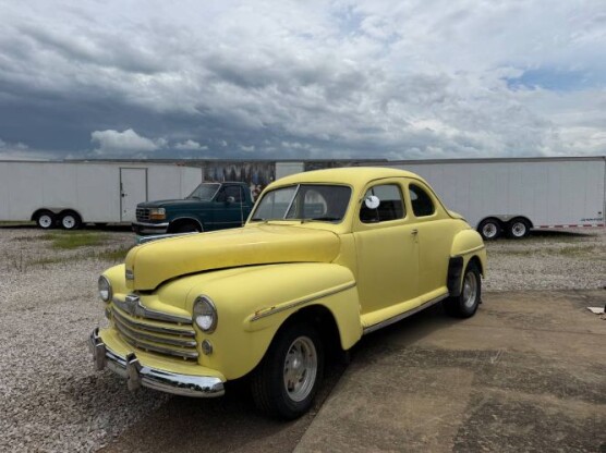 1947 Ford Deluxe