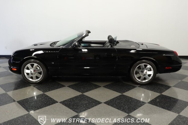 2003 Ford Thunderbird