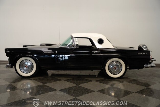 1956 Ford Thunderbird