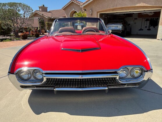 1963 Ford Thunderbird