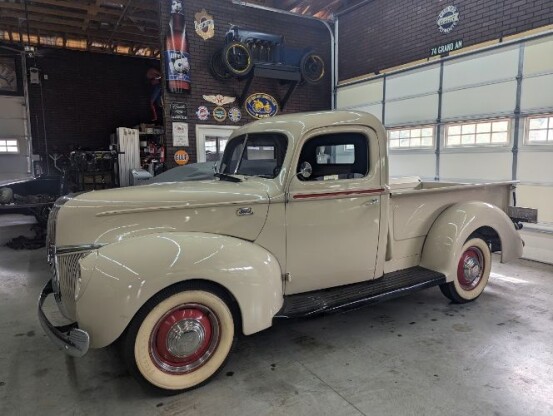 1941 Ford F-100