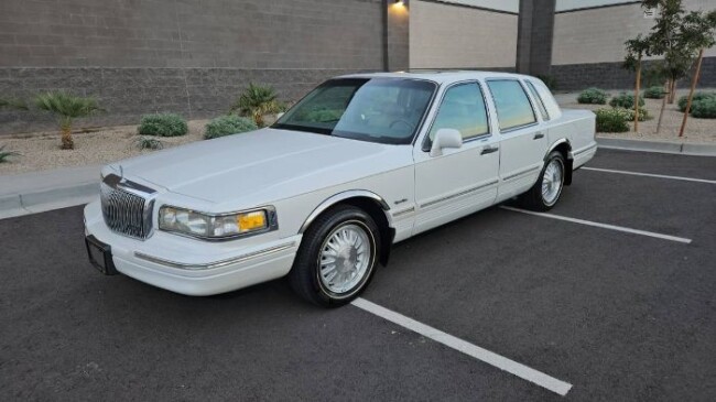 1997 Lincoln Town Car
