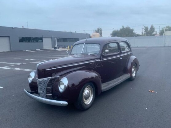 1940 Ford Deluxe