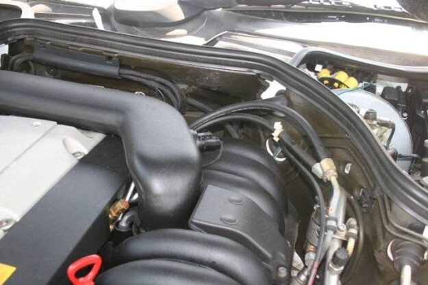 1995 Mercedes-Benz E320