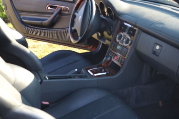 2001 Mercedes-Benz SLK320