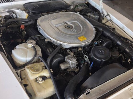 1987 Mercedes-Benz 560SL