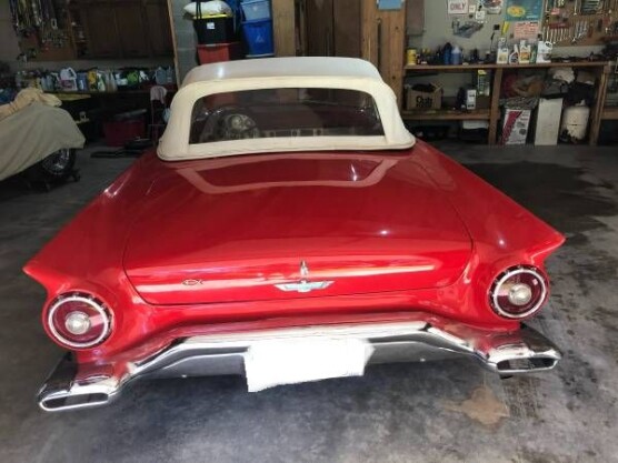 1957 Ford Thunderbird