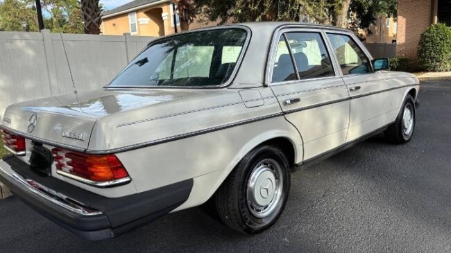 1981 Mercedes-Benz 300D