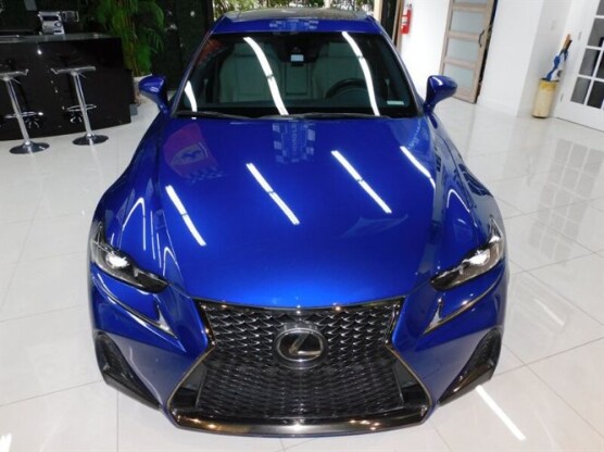 2019 Lexus IS300