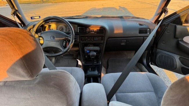 1993 Nissan Maxima