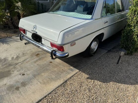 1969 Mercedes-Benz 230