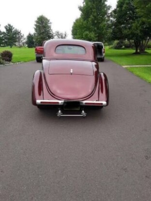 1936 Ford Custom