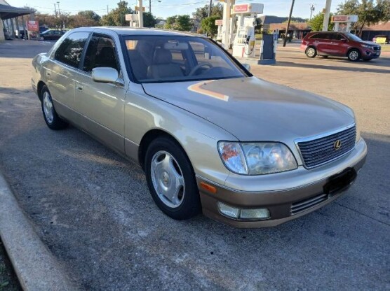 2000 Lexus LS400