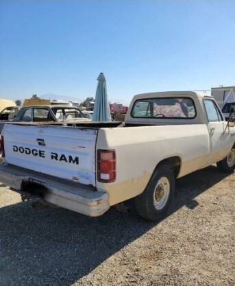 1983 Dodge D250