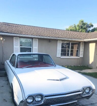 1962 Ford Thunderbird