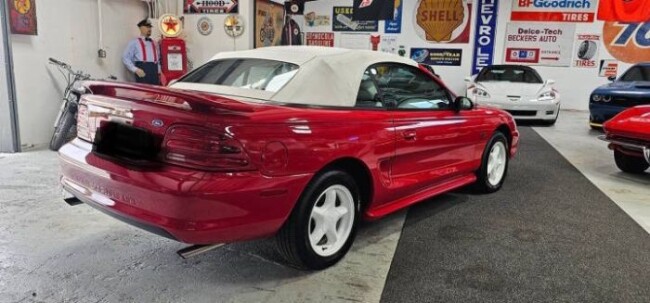 1994 Ford Mustang
