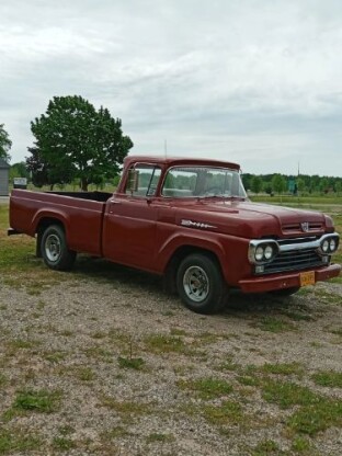 1960 Ford F-100