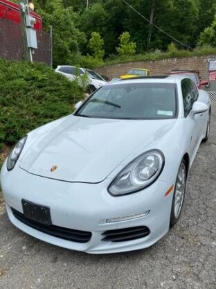 2016 Porsche Panamera