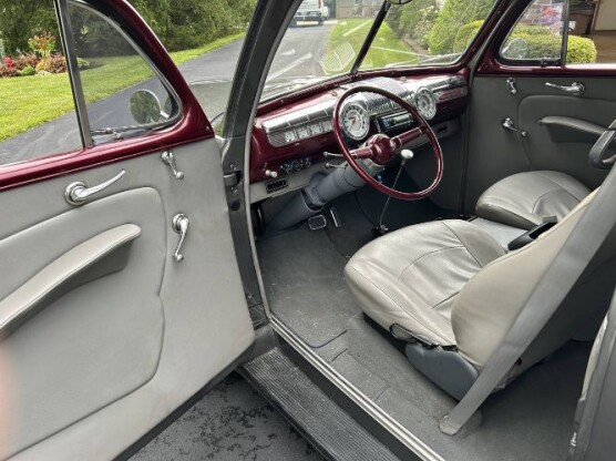 1946 Ford Deluxe