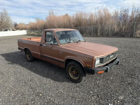 1982 Mazda B2200