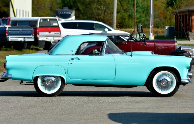 1955 Ford Thunderbird