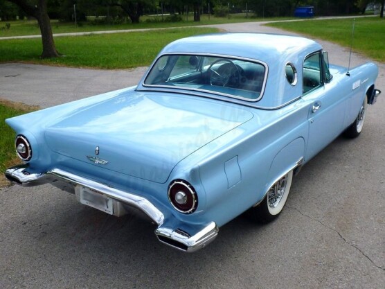 1957 Ford Thunderbird