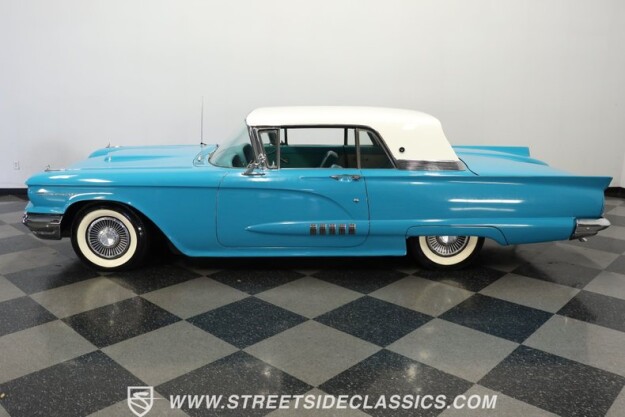 1958 Ford Thunderbird