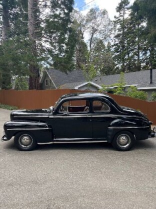 1947 Ford Deluxe