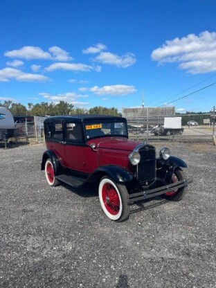 1931 Ford Sedan