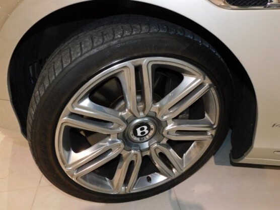 2016 Bentley Continental