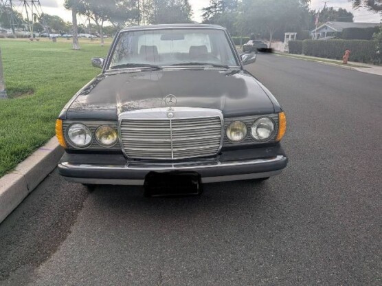 1982 Mercedes-Benz 300D