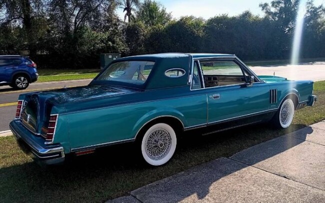 1983 Lincoln Continental