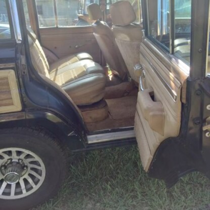 1988 Jeep Grand Wagoneer