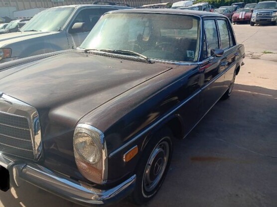 1973 Mercedes-Benz 220