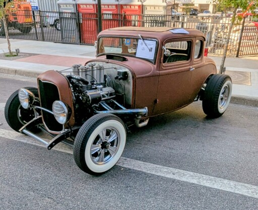 1932 Ford 5 Window