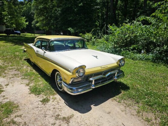 1957 Ford Fairlane