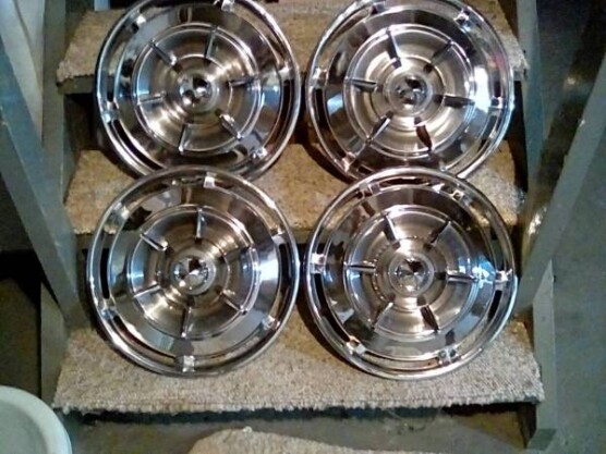 Accessories - Buick: 1959 60 61 Hubcaps