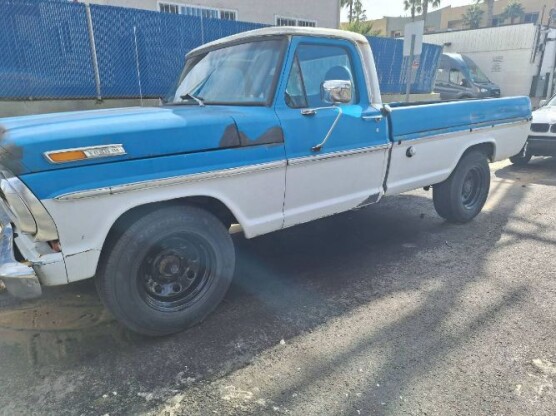 1975 Ford F-250