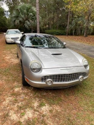 2004 Ford Thunderbird