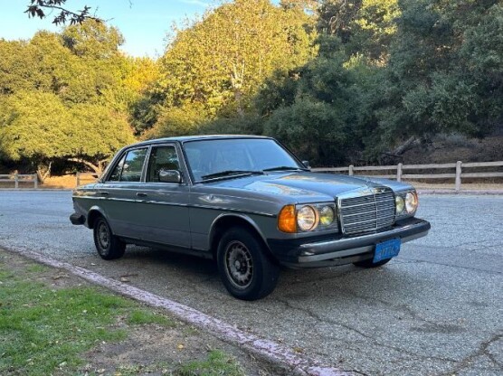 1983 Mercedes-Benz 300D