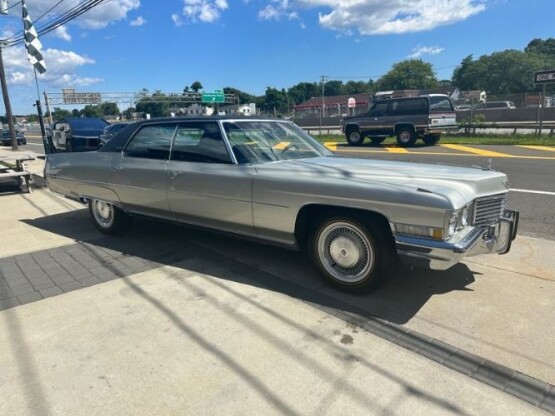 1972 Cadillac Sedan