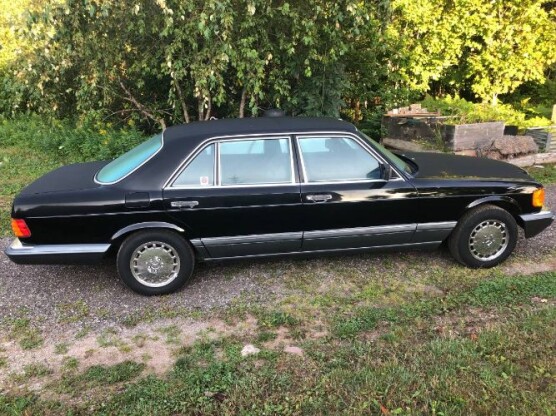 1991 Mercedes-Benz 300SEL