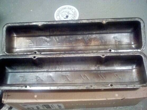 Accessories - Pontiac: Canadian Pontiac 265 283 Valve Covers
