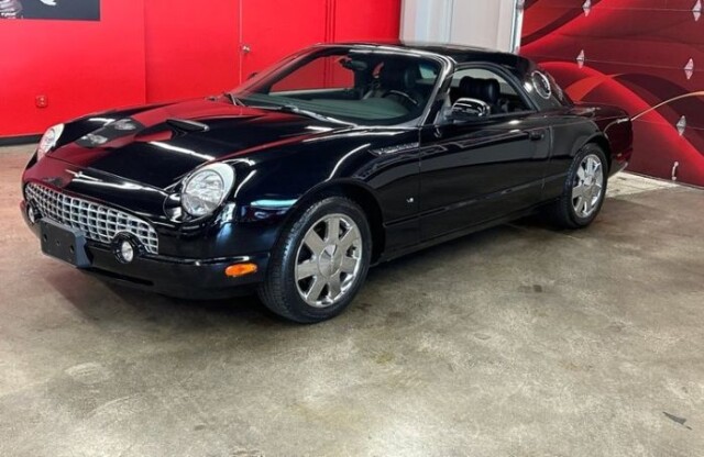 2002 Ford Thunderbird