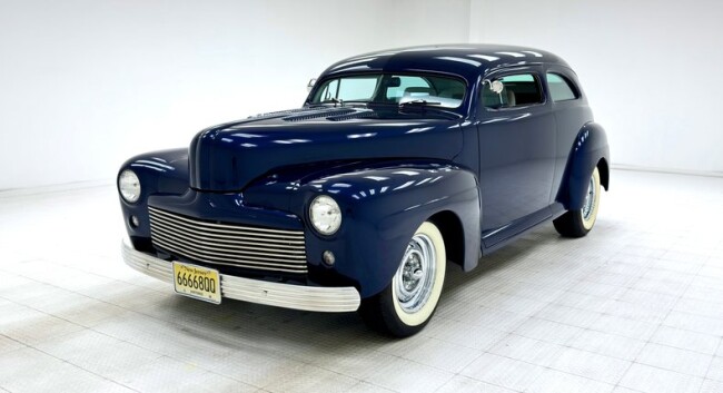 1948 Ford Deluxe