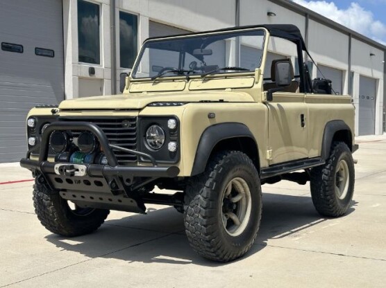 1990 Land Rover Defender